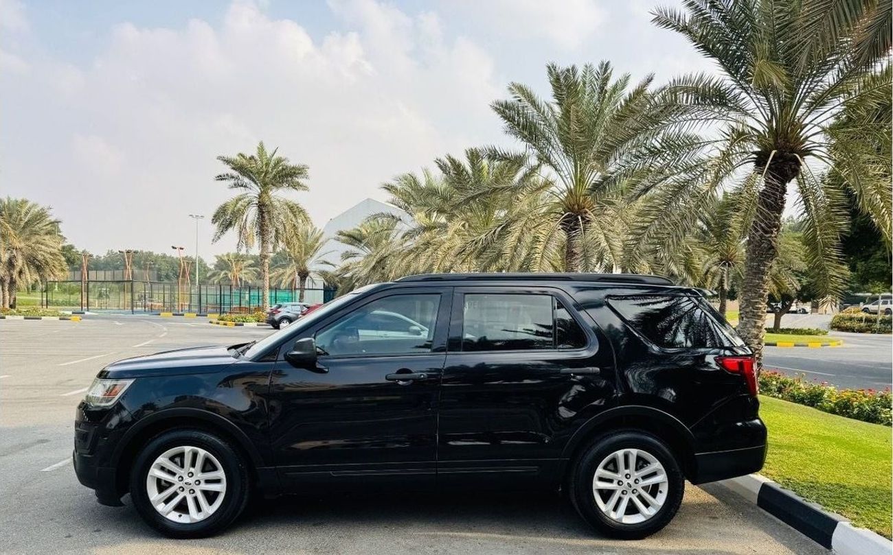 Ford Explorer Std 3.5L 4WD