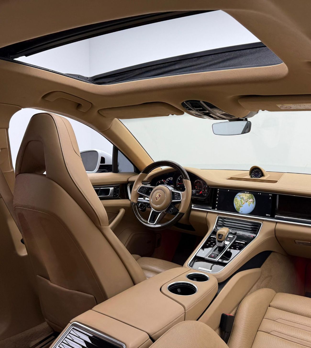 Porsche Panamera 4S 3.0L (434 HP) 2017 Porsche Panamera 4S, Porsche Full Service History, Excellent Condition, GCC