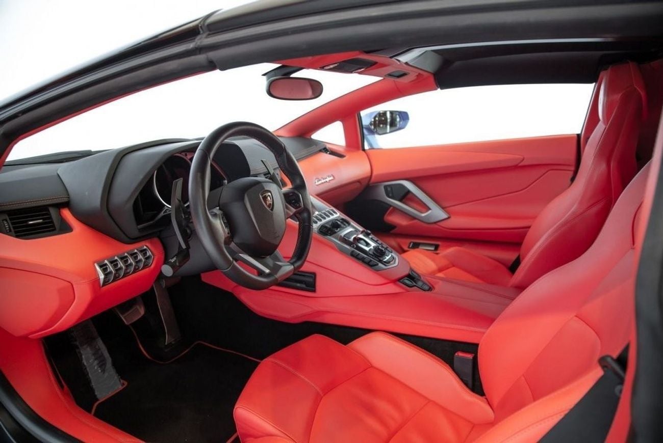 Lamborghini Aventador ROADSTER LP700
