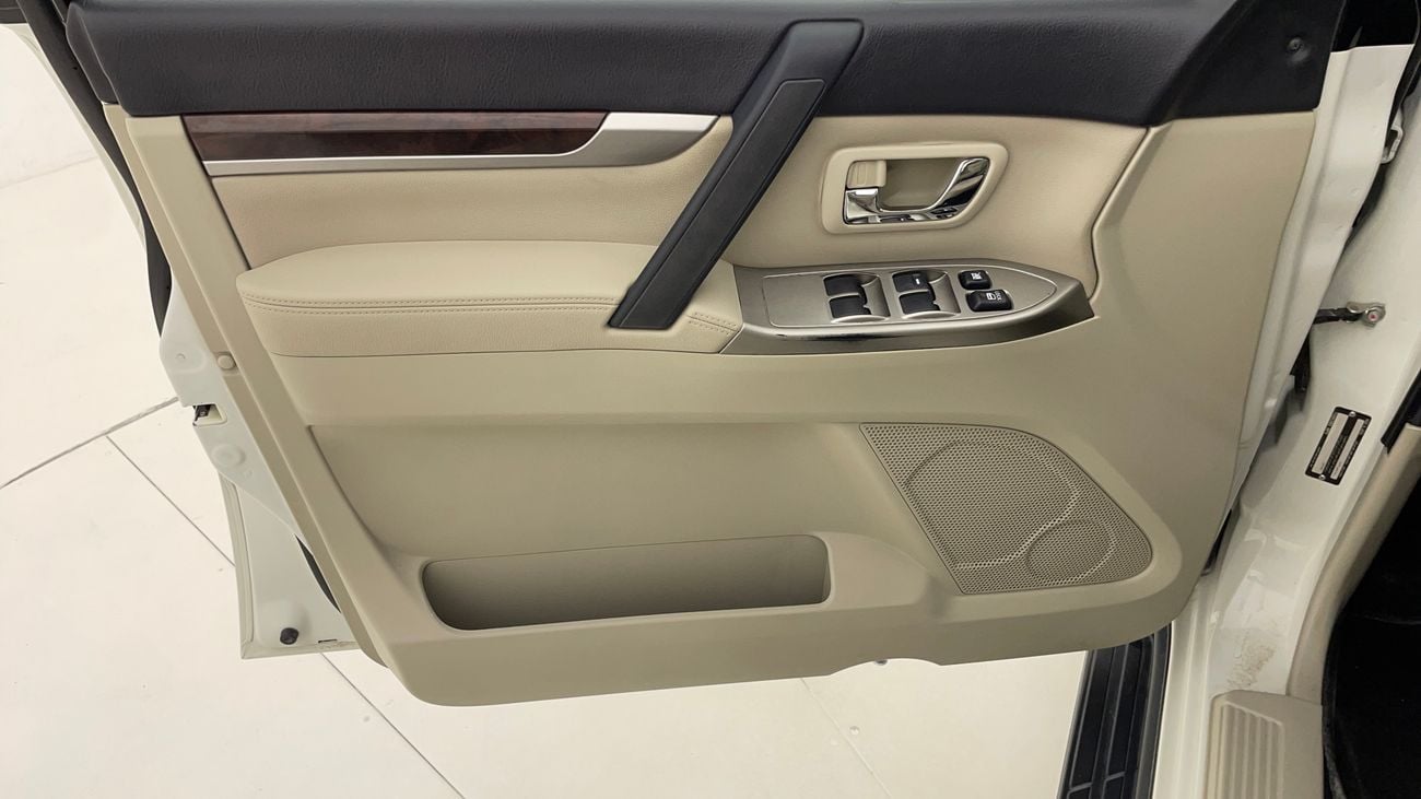 Mitsubishi Pajero GLS MIDLINE 3 | Zero Down Payment | Home Test Drive