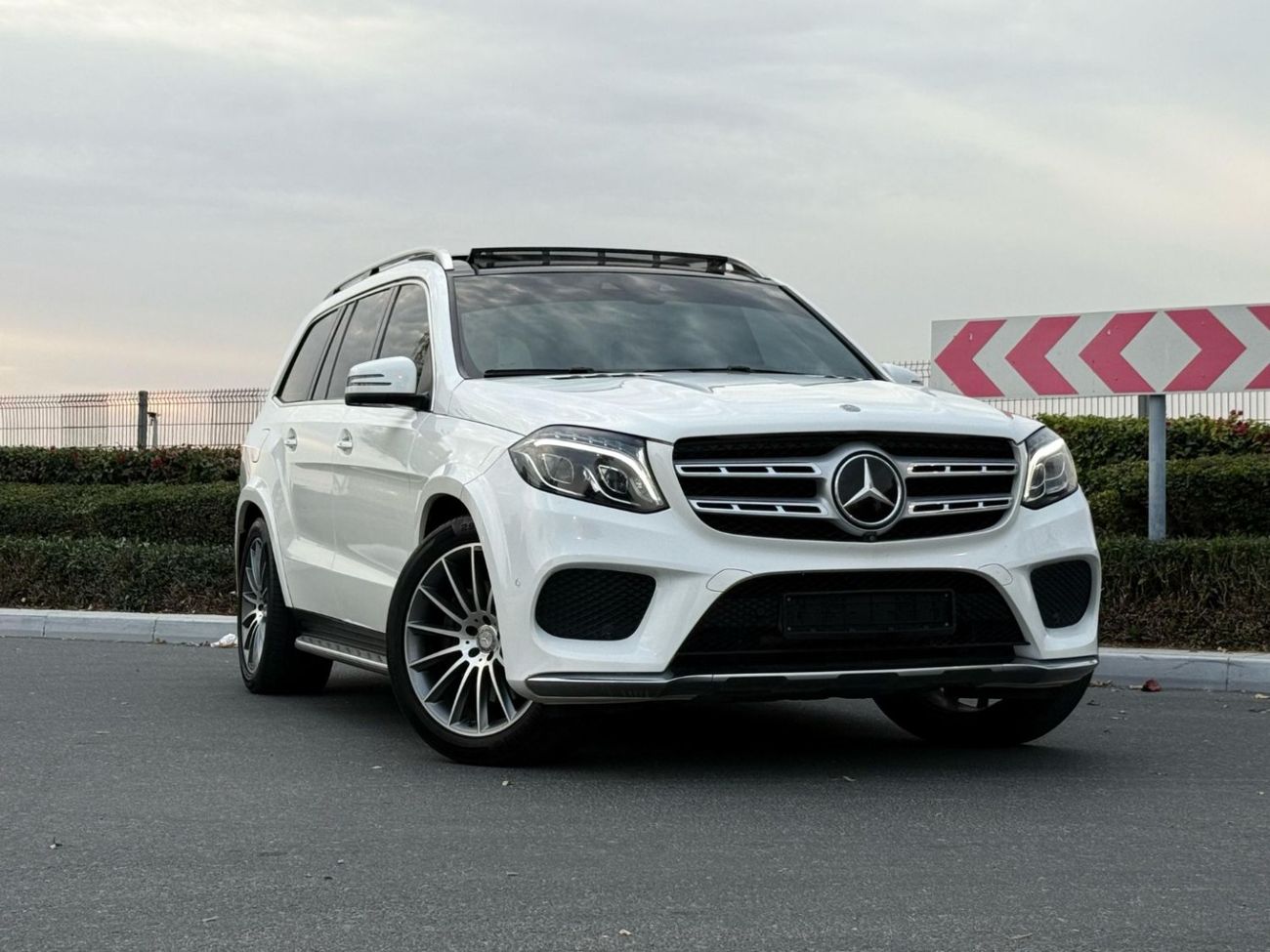 مرسيدس بنز GLS 500 Std 4.7L