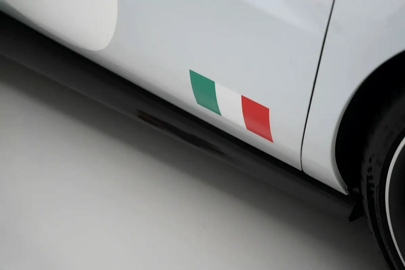 فيراري 296 GTS CAVALCADE EDITION 1 OF 10 WITH 7 YEARS SERVICE CONTRACT