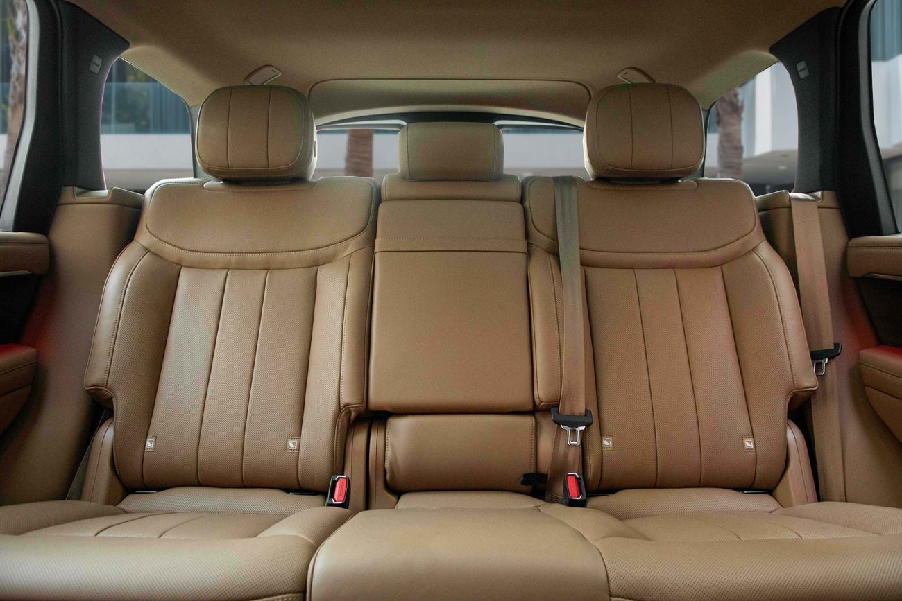 Land Rover Range Rover HSE Range Rover HSE P400 | 8,617 P.M | 0% Downpayment | 2028 WARRANTY/SERVICE