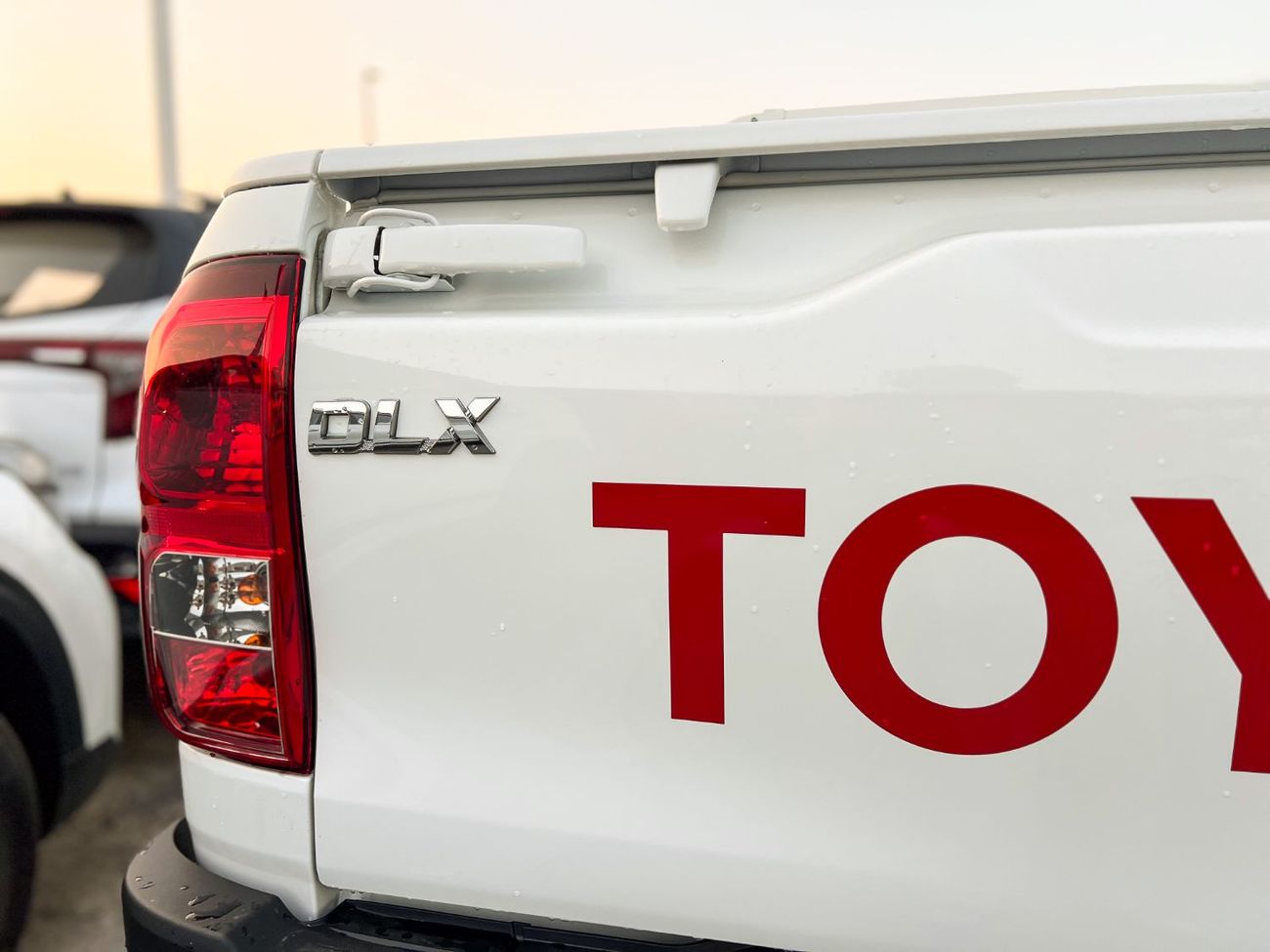 تويوتا هيلوكس EXPORT ONLY - TOYOTA HILUX DLX-G1 DSL 2.4L