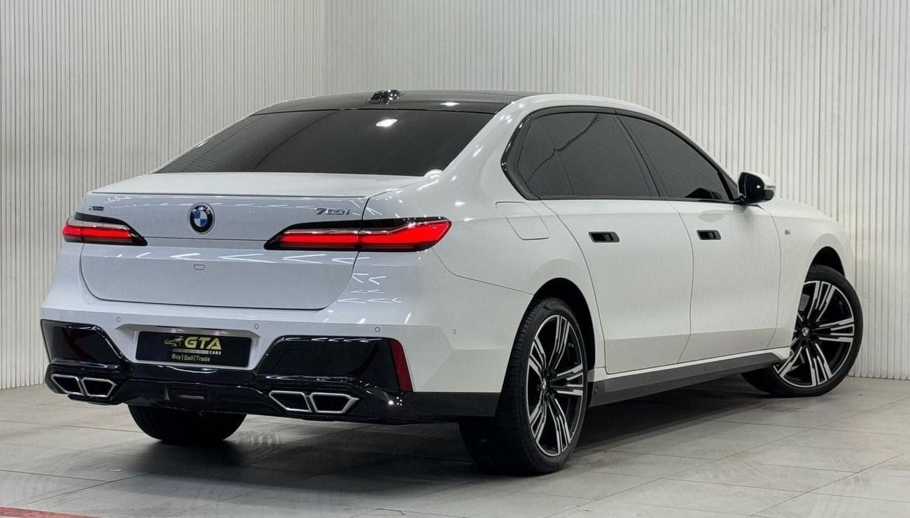 BMW 760Li 2023 BMW 760i M-Sport, 5 Years BMW Warranty, 2028 BMW Service Pack, Fully Loaded, GCC