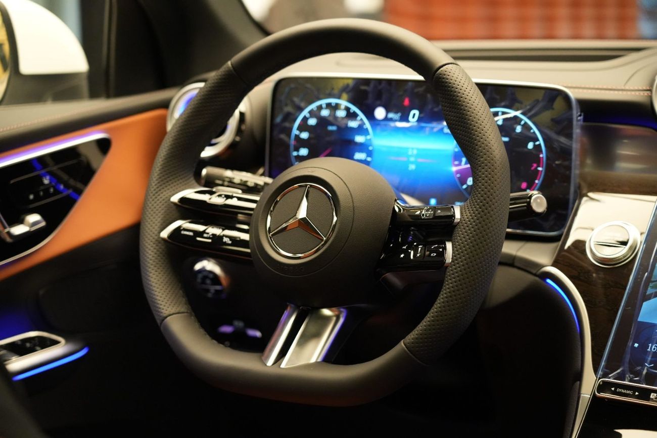 Mercedes-Benz GLC 200 GLC 200 SUV ✔AMG Package ✔Digital Light ✔Off-Road Package