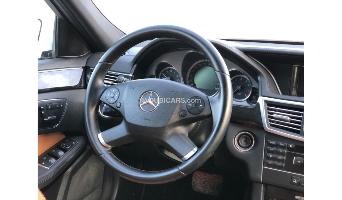 Mercedes-Benz E 250 Model 2011 GCC CAR PERFECT CONDITION INSIDE AND OUTSIDE FULL OPTION PANORAMIC ROOF LEATHER SEATS