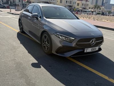 Mercedes-Benz A 200 premium 1.3L