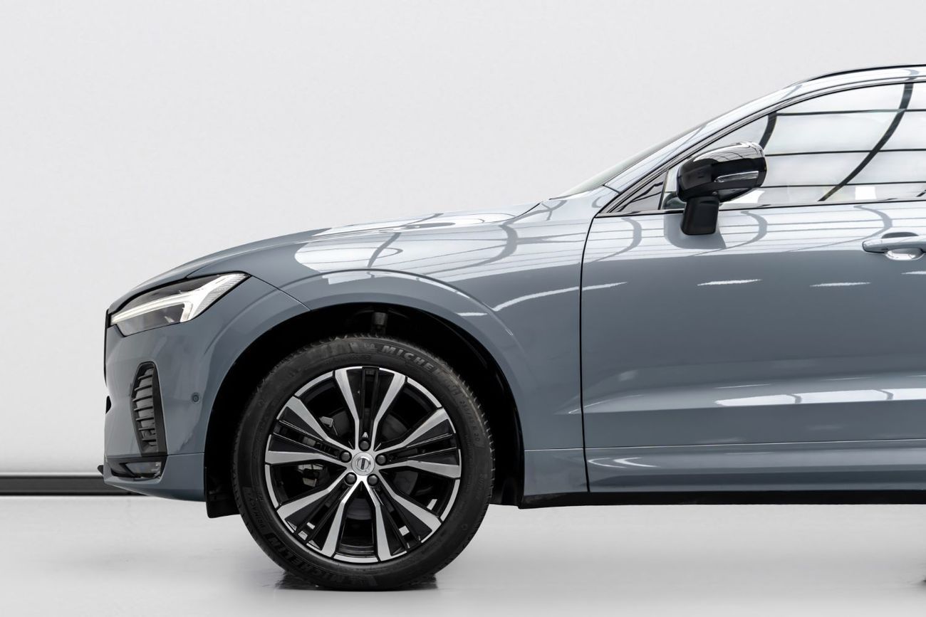 Volvo XC60 B5 2.0T Powertrain 2024 Volvo XC60 B5 Ultimate Dark, 2026 Volvo Warranty, Full Service History, Low