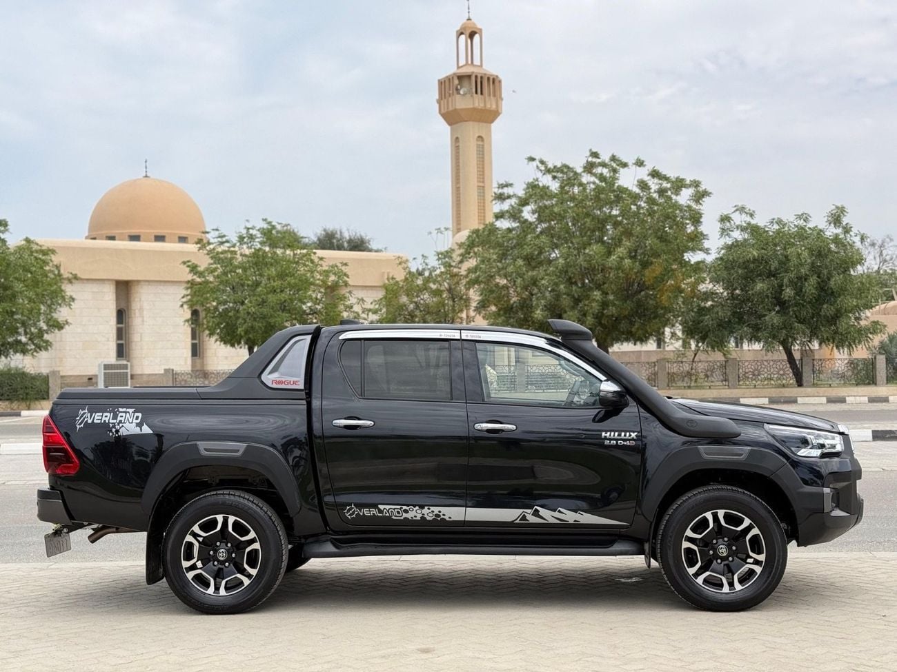 Toyota Hilux GR SPORT SR5