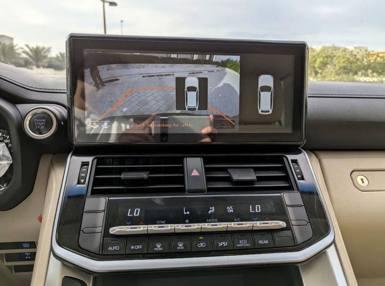 تويوتا لاند كروزر Toyota landcruise GXR 2022MODEL 4.0L v6 petrol Engine 299HP colour Black push start Transmission Aut