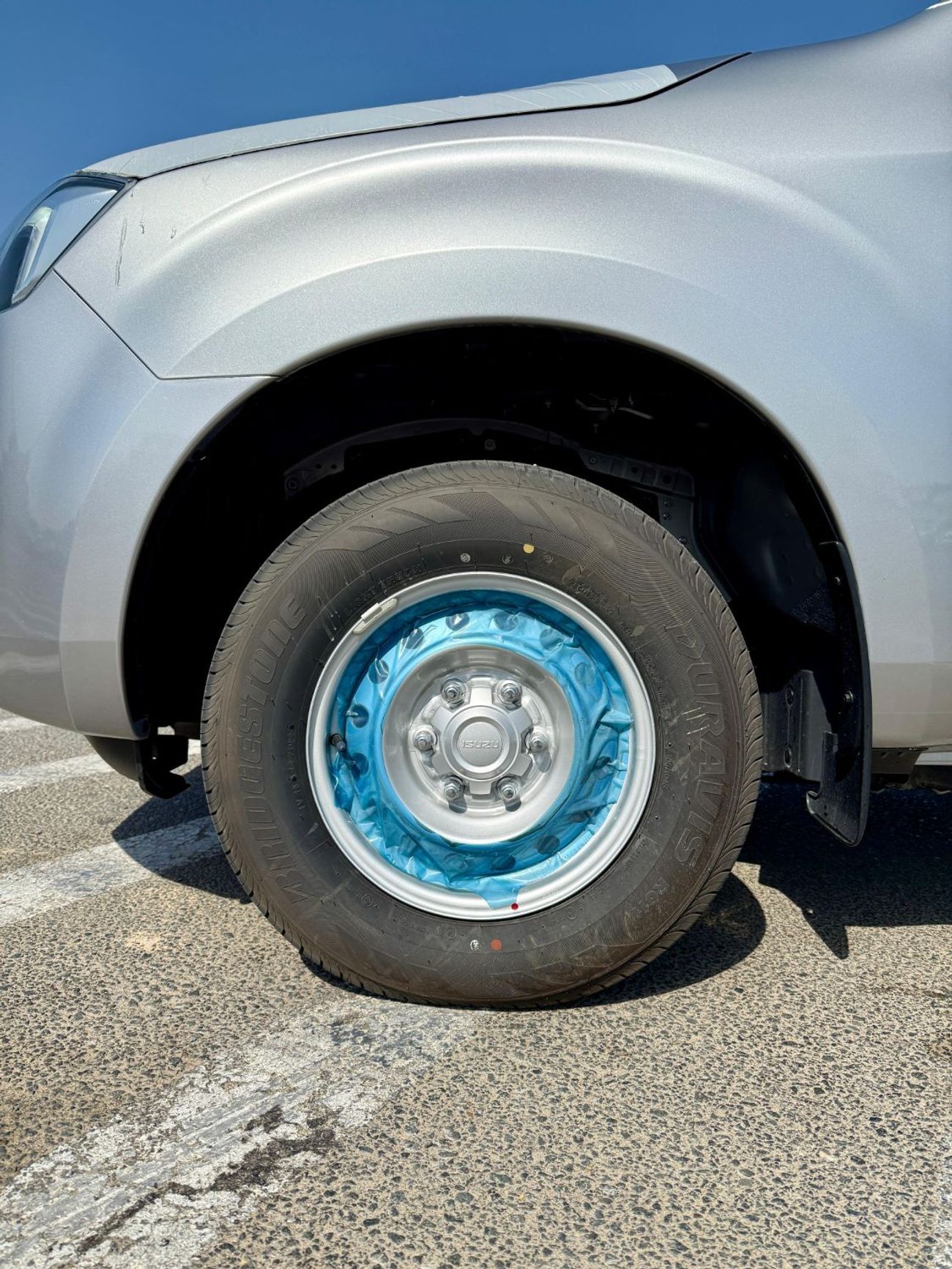إيسوزو D ماكس ISUZZ -D-MAX - SiNGLE CAB - 4x2 - 1.9L - DiESEL - SiLVER