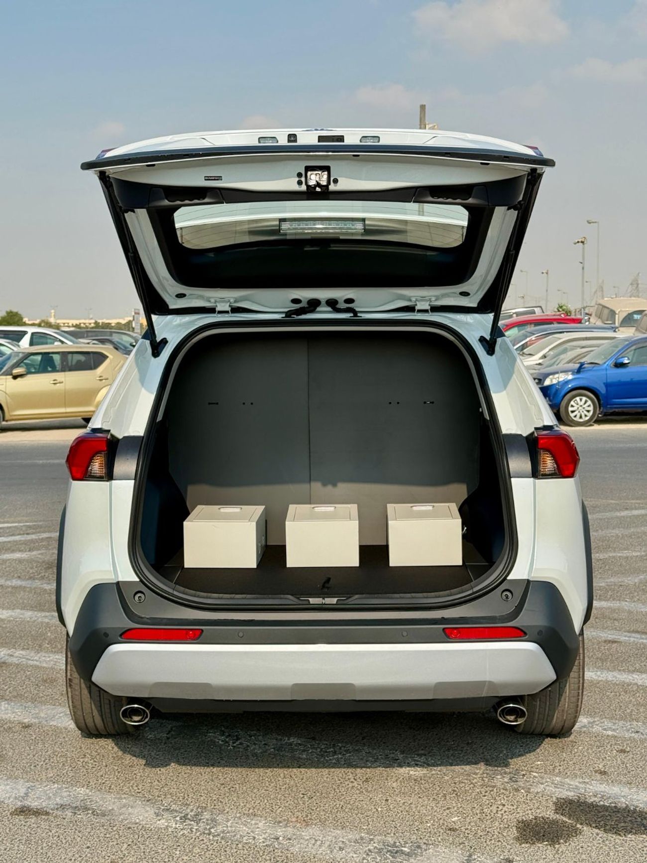 تويوتا راف ٤ Toyota RAV4 Toyota RAV4 2.0L Petrol FULL OPTION