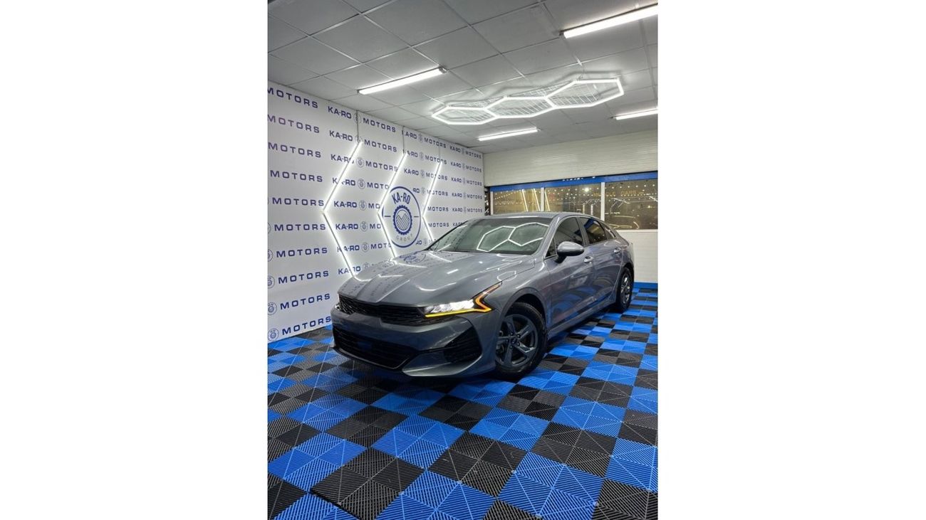 Kia K5 LX Kia K5 2021 1.6 turbo in good condition minimal damage with 100,000 km mileage