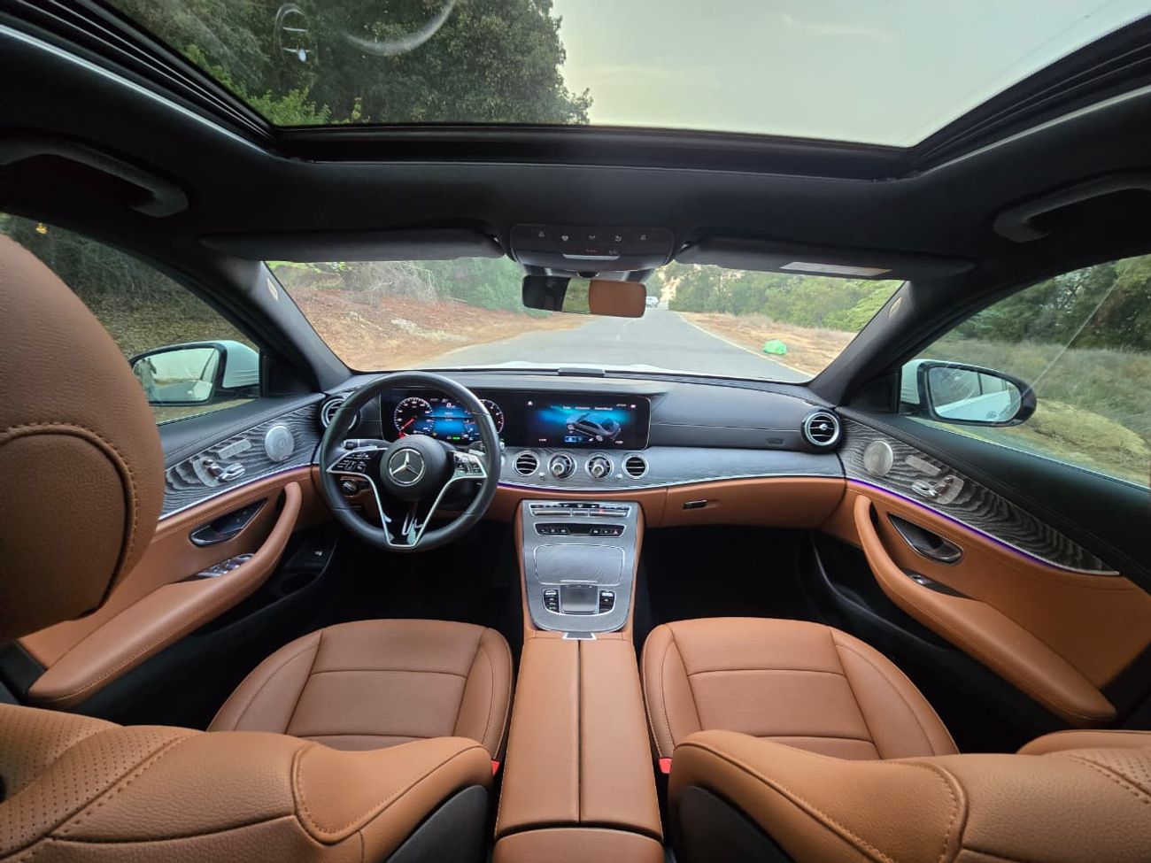 مرسيدس بنز E 350 MERCEDES E-350 KOREAN 2022 ORGINAL PAINT // ACCIDENT FREE // PERFECT CONDITION // LOW MILEAGE