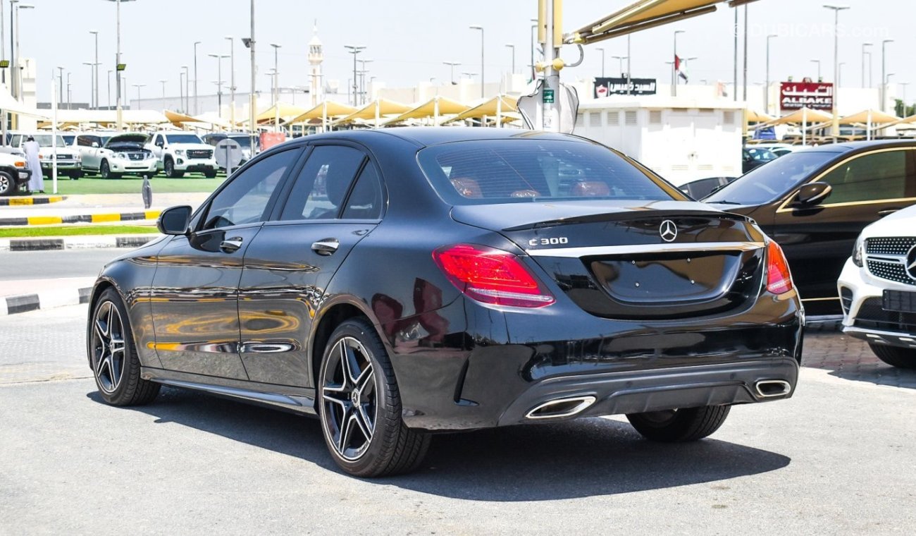 مرسيدس بنز C 300 American specs