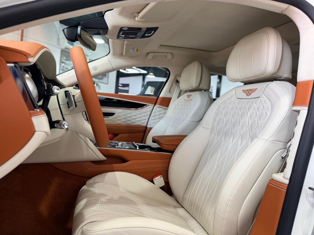 Bentley Flying Spur 4.0T V8 AZURE 2024