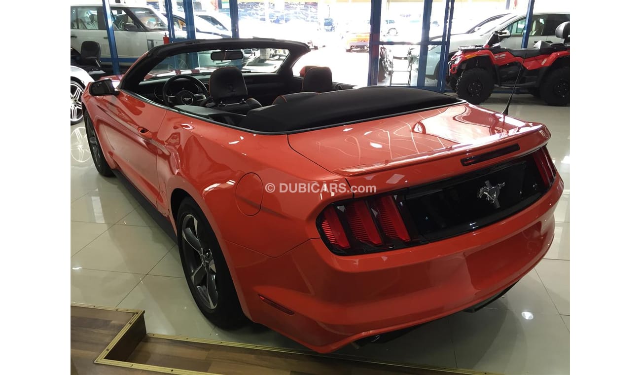 Ford Mustang Mustang V6 Cabriolet - 2015