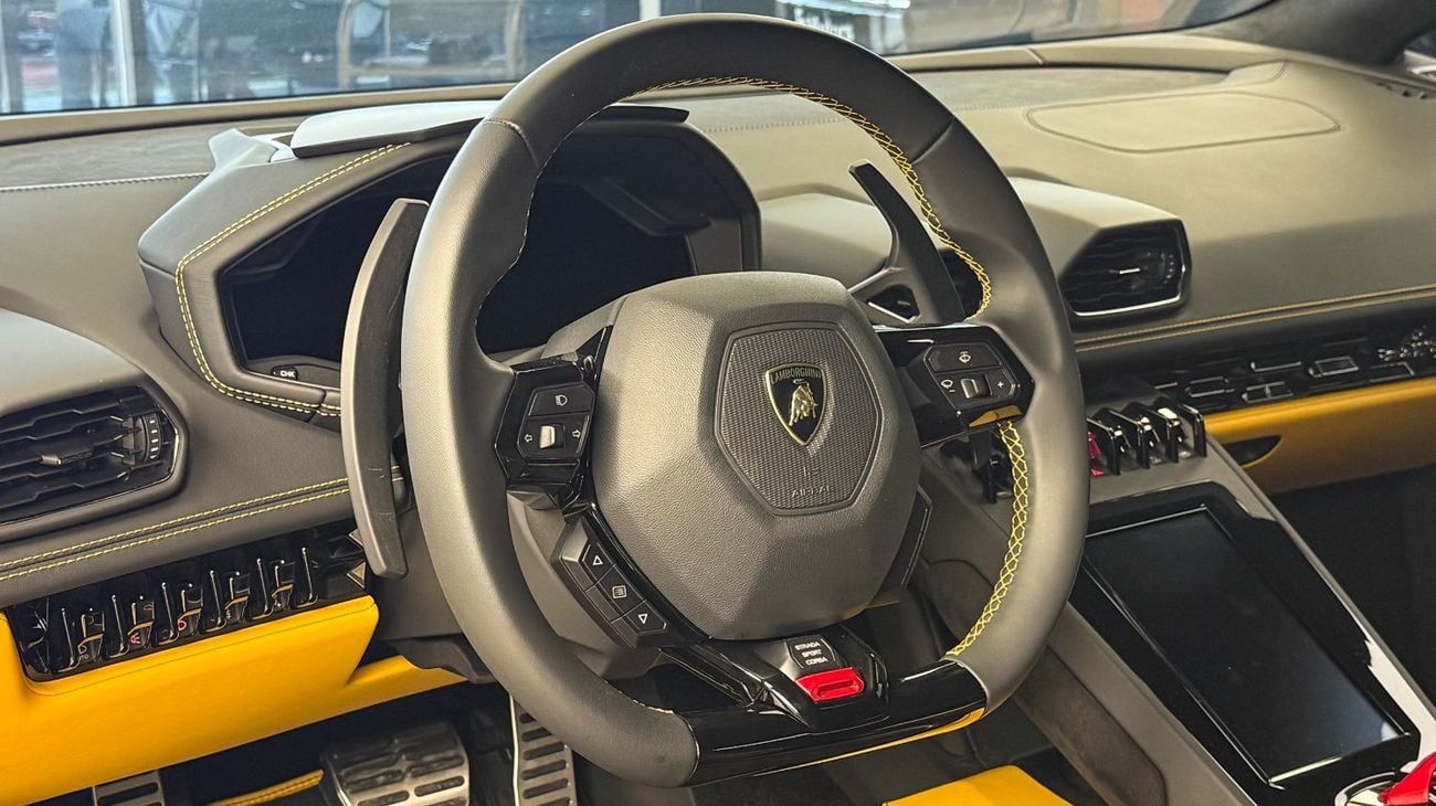 Lamborghini Huracan Evo Spyder Lamborghini Huracán EVO Spyder – V10 - 2023