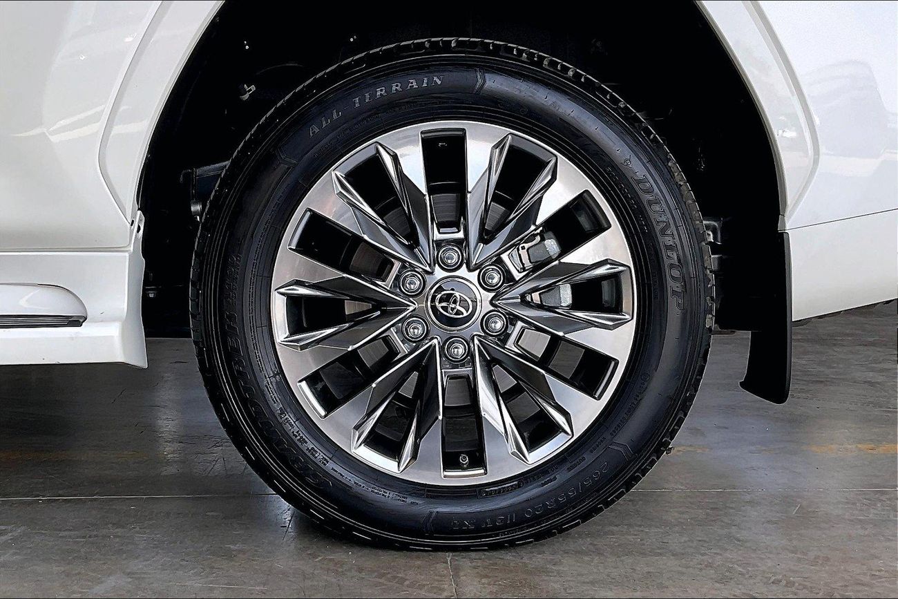 Toyota Land Cruiser GXR | Guaranteed Warranty | 0 Down Payment