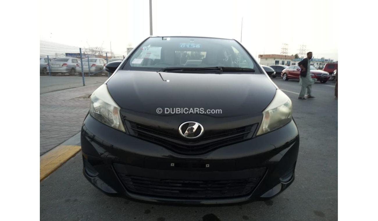Toyota Vitz Toyota Vitz 2011, AT, 1.0L, Good Condition, [Right-Hand Drive], Japan Imported.