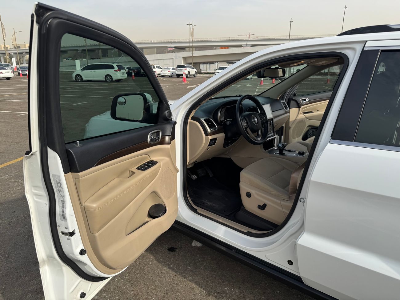 جيب جراند شيروكي