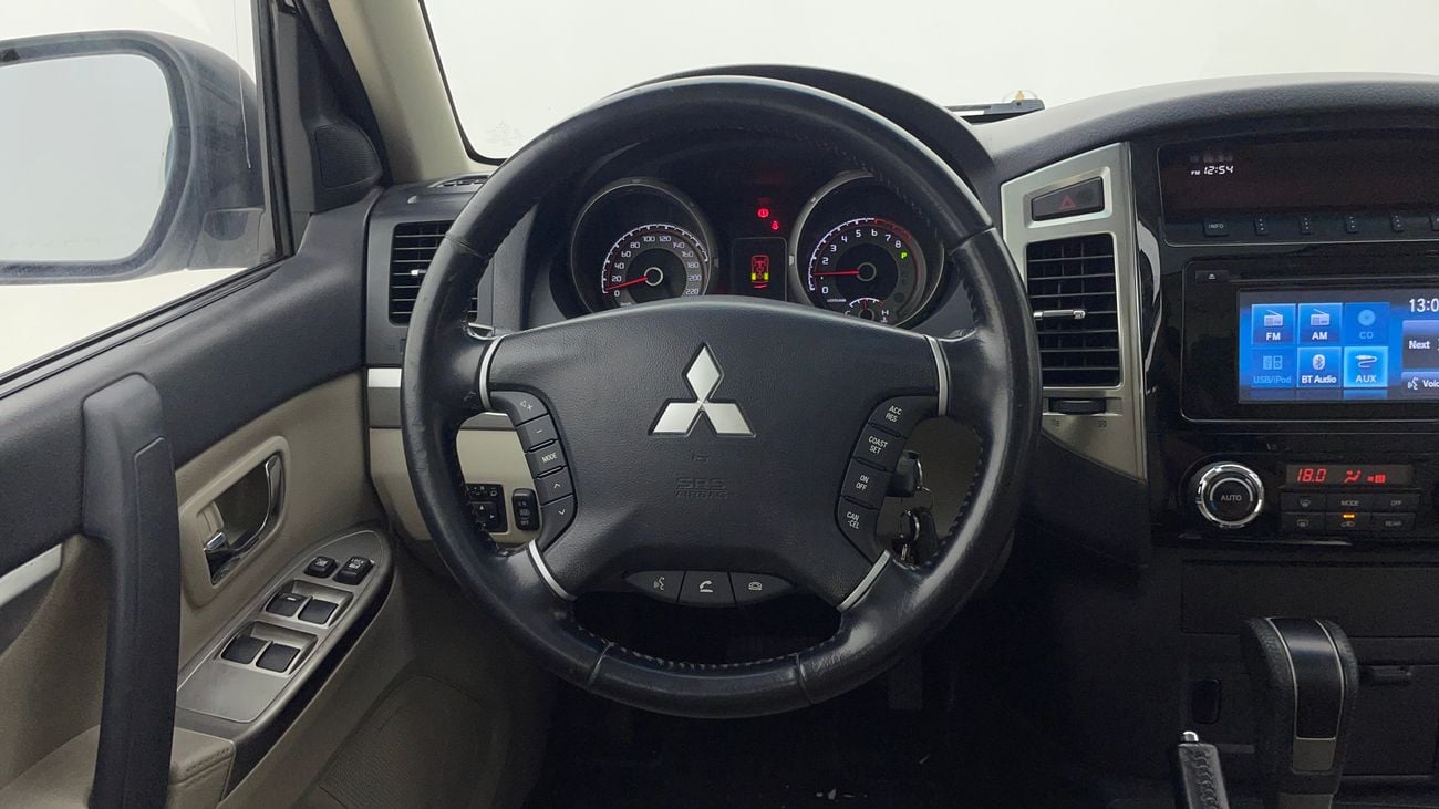 ميتسوبيشي باجيرو GLS MIDLINE 3 | بدون دفعة مقدمة | اختبار القيادة في المنزل