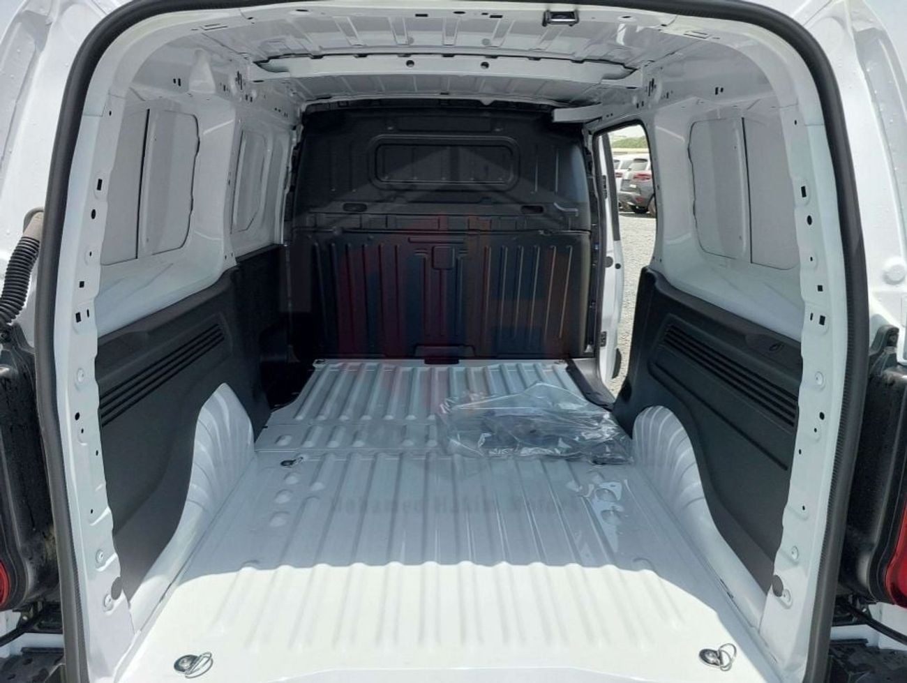 Citroen Berlingo Citroën Berlingo Van L2 2026 – Long Version (Diesel | Manual | 0 KM)