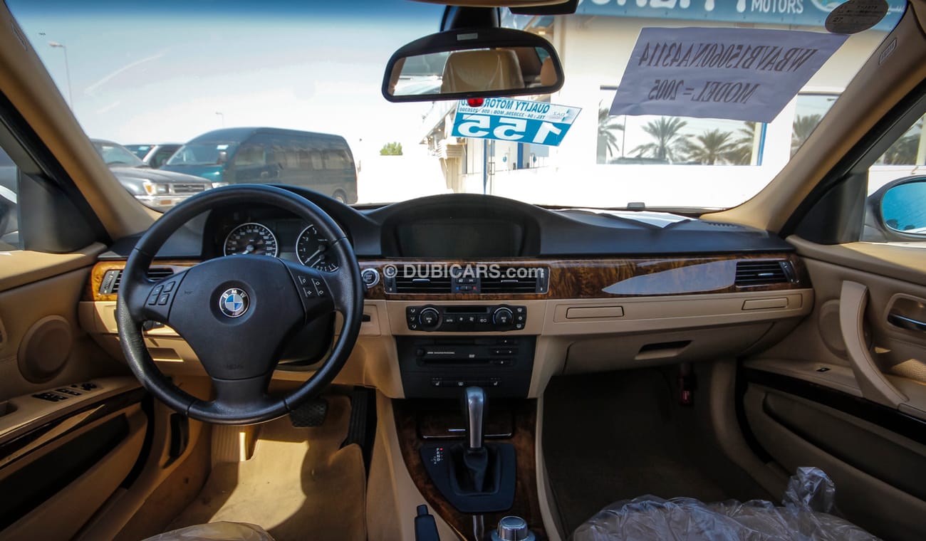 بي أم دبليو 325 i