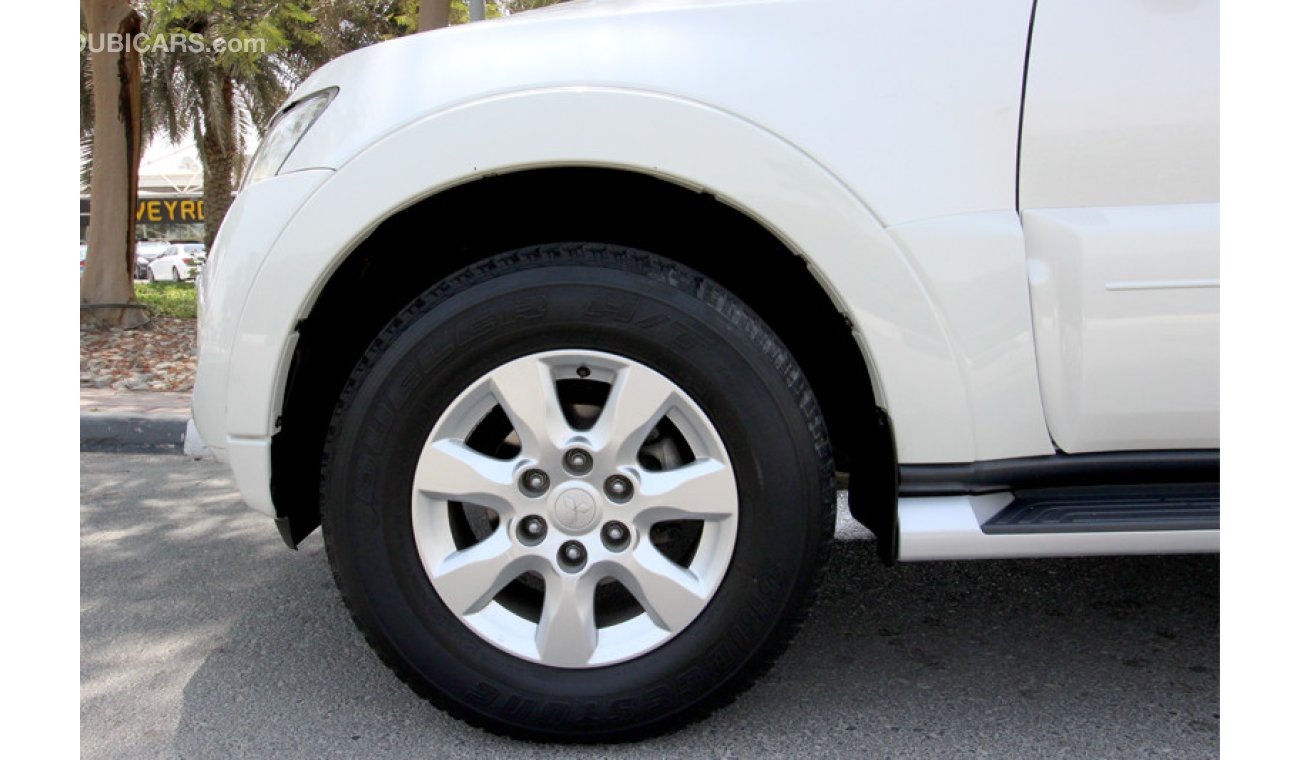 Mitsubishi Pajero Mitsubishi Pajero -GLS -2014 - White - ZERO DOWN PAYMENT - 1030 AED/MONTHLY - 1 YEAR WARRANTY