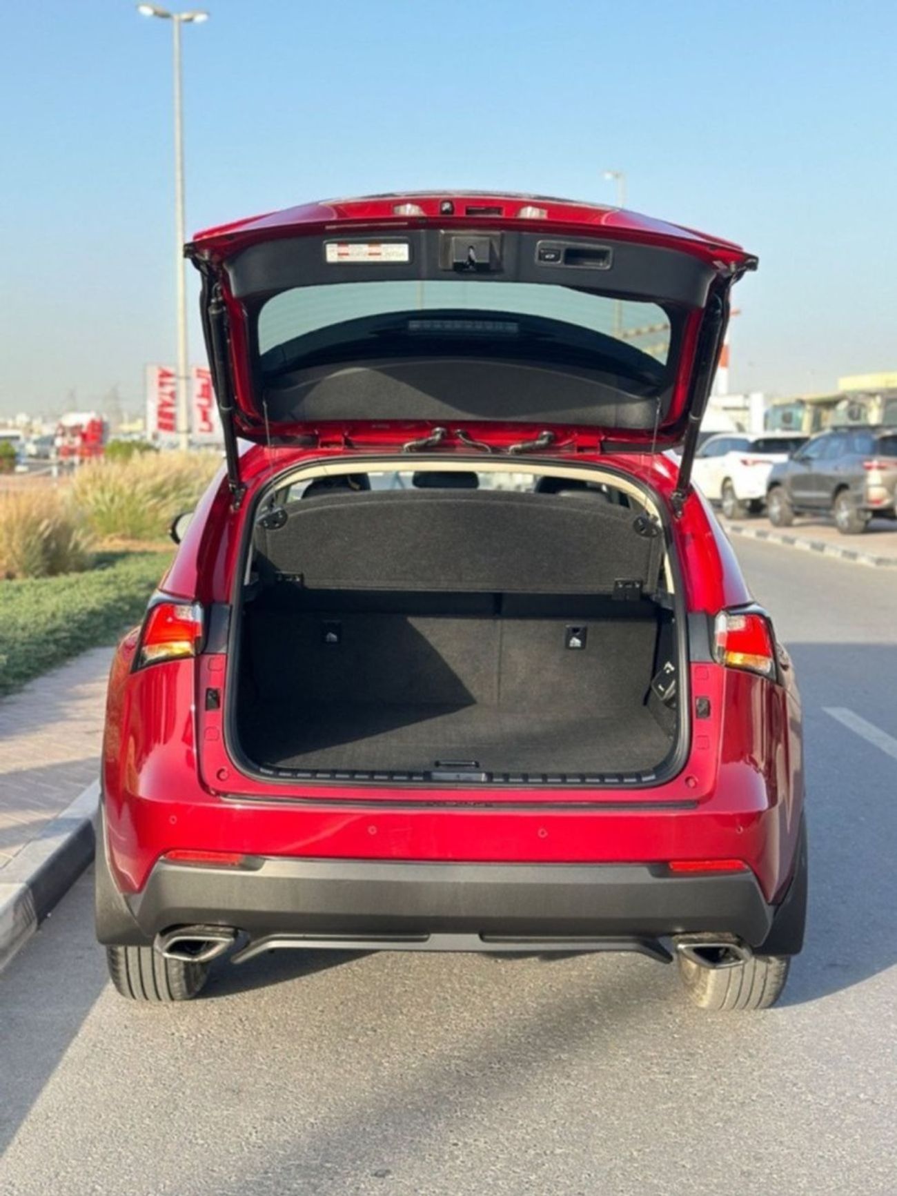 Lexus NX200t Premier 2.0L 4WD sunroof Full Option