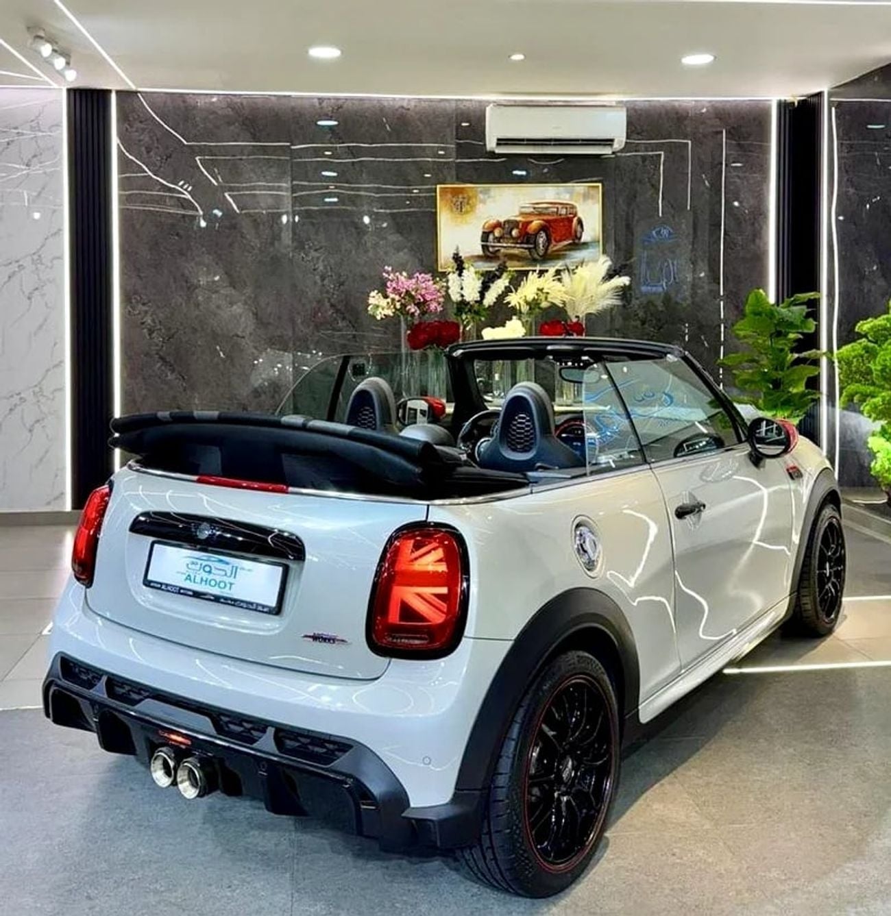 Mini Cooper John Cooper Works 1.6L CONVERTIBLE JCW || STYLISH II AWESOME COLOR I| EXCEPTIONAL PERFORMANCE