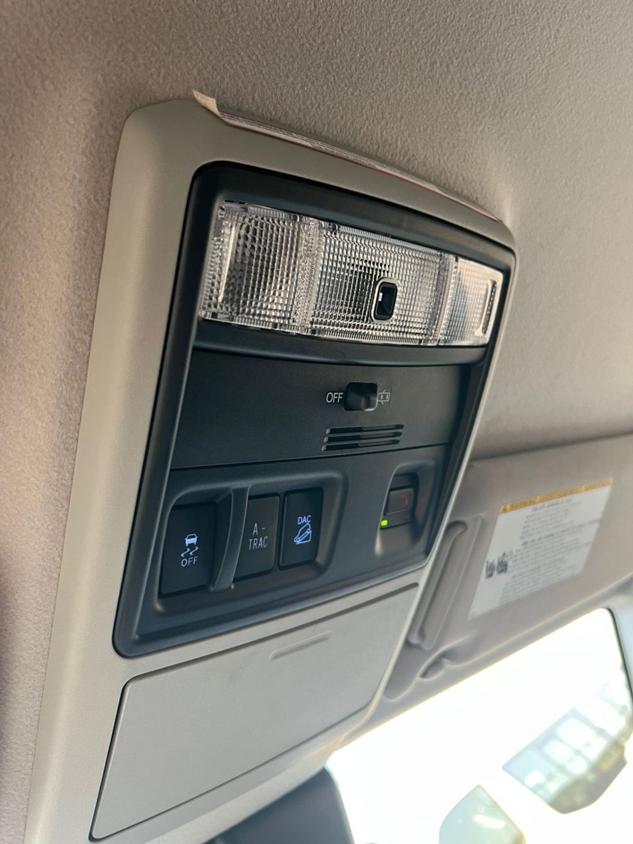 تويوتا Runner4 2024 TOYOTA 4Runner SR5 - Push Start - Electric Seats - Rear Camera - 4wheel 4X4 -