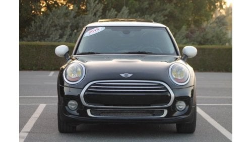 Mini Cooper 2015 model, imported from America, Full Option, Manorama sunroof, 3 cylinders, automatic transmissio