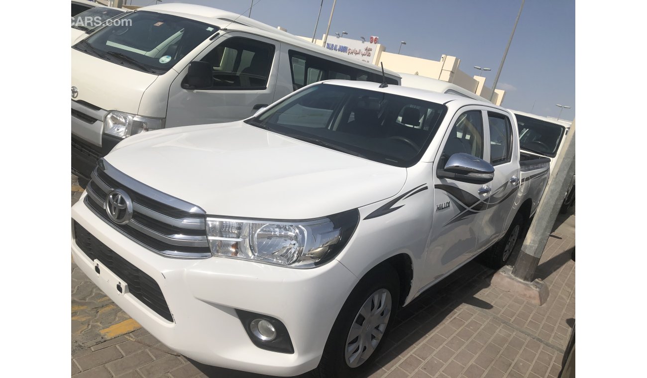 Toyota Hilux Toyota Hilux pick up 4x2, A/T,model:2017. Free of accident with Low mileage