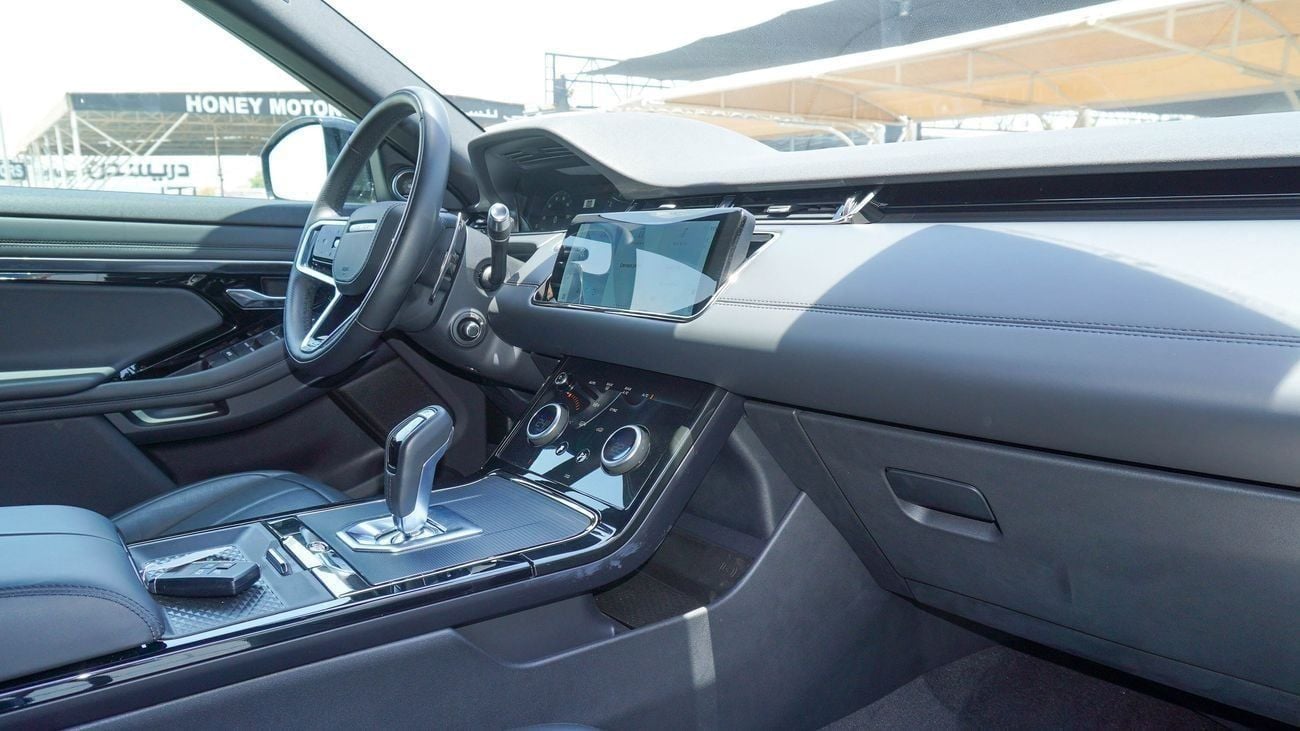 لاند روفر رانج روفر إيفوك P160 R-Dynamic 1.5L