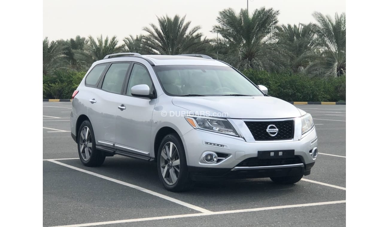 نيسان باثفايندر SV نيسان باثفندر موديل 2013 خليجي حاله ممتازه من الداخل والخارج كراسي جلد وبانوراما ومثبت سرعه مالك 