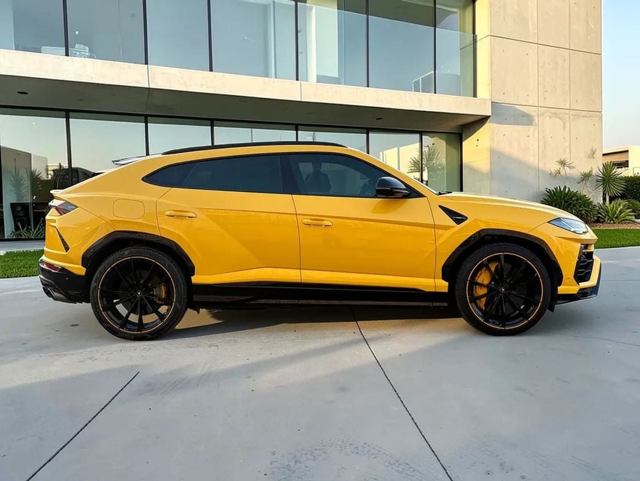 Lamborghini Urus AED 12,800 P.M. | 0% DP | LAMBORGHINI URUS | UNDER WARRANTY TILL FEB 2027 | GCC