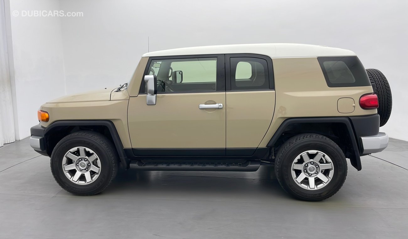 Toyota FJ Cruiser GXR 4 | Under Warranty | Inspected on 150+ parameters