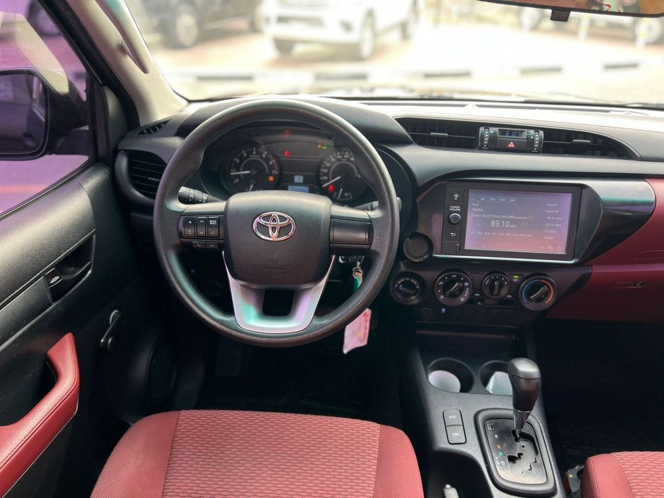 Toyota Hilux 2022 Toyota Hilux GL Adventure Modified - 2.7L V4 - GCC - AWD 4x4- Rear Camera -  Patrol