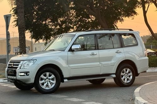 Mitsubishi Pajero GLS Mid 3.0L (175 HP)MITSUBISHI PAJERO GLS V6 2019 GCC 7 SEATER ORIGINAL PAINT TWO KEYS