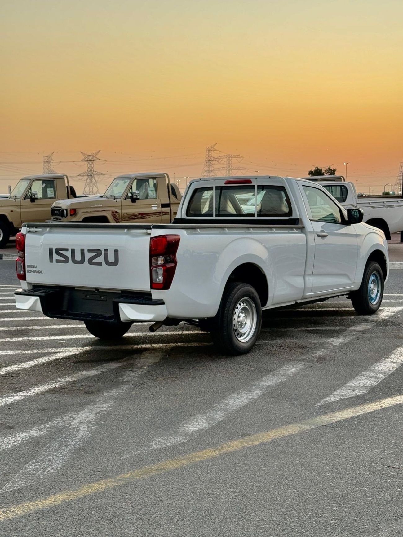 Isuzu DMax ISUZZ -D-MAX - SiNGLE CAB - 4x2 - 1.9L - DiESEL - WHITE