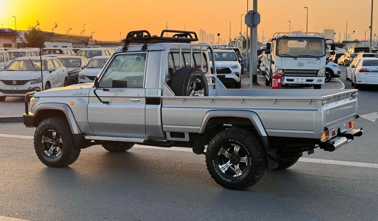 Toyota Land Cruiser Pick Up PREMIUM BULL BAR INSTALLED | RHD | 2010 | SINGLE CABIN | MANUAL TRANSMISSION | AIR SNORKEL | 4.5L DI