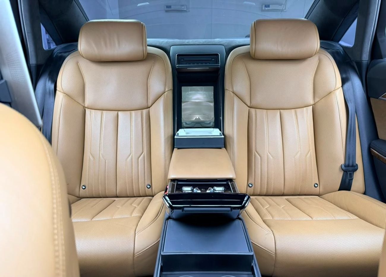 أودي A8 55 TFSI LWB 2019 Audi A8 L 55 TFSI quattro, Auto Guard Warranty, GCC Specs
