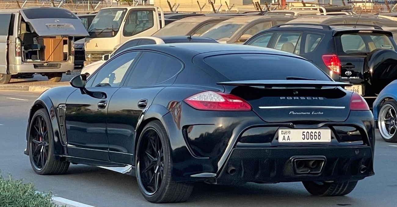 Porsche Panamera TURBO