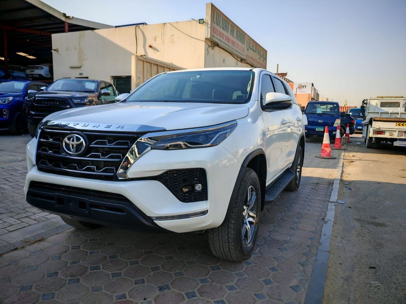 تويوتا فورتونر VX2 4X4 Diesel 2.8L