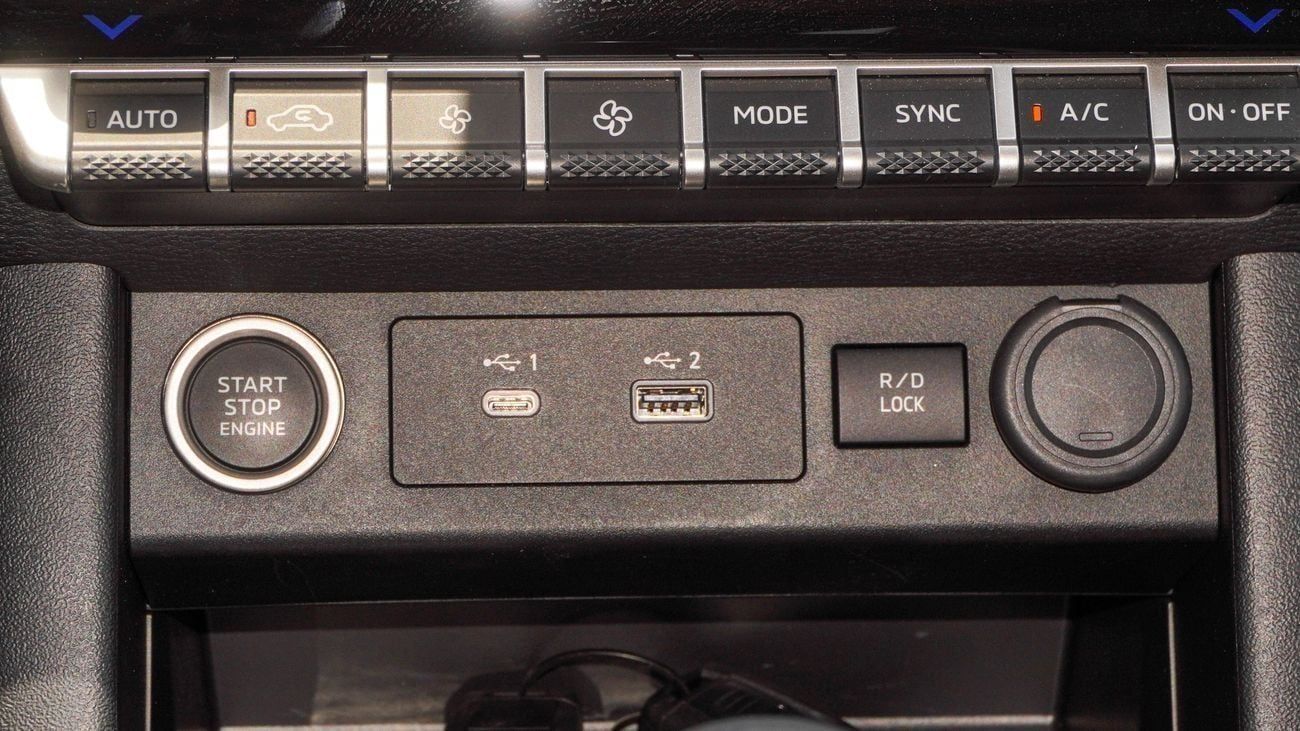 Mitsubishi L200 Brand New Mitsubishi L200 Sportero 2024 for Export 2.4L M/T Diesel PickUp|Grey/Black|L200-SPORTERO24