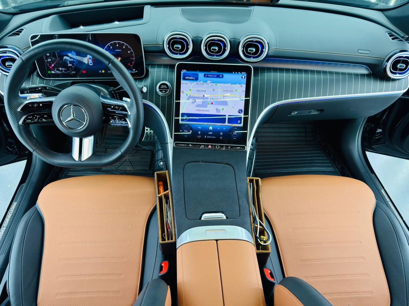 Mercedes-Benz C 200 2025 Mercedes Benz C200 AMG, Dec 2029 Mercedes Warranty, Very Low Kms, Excellent Condition, GCC