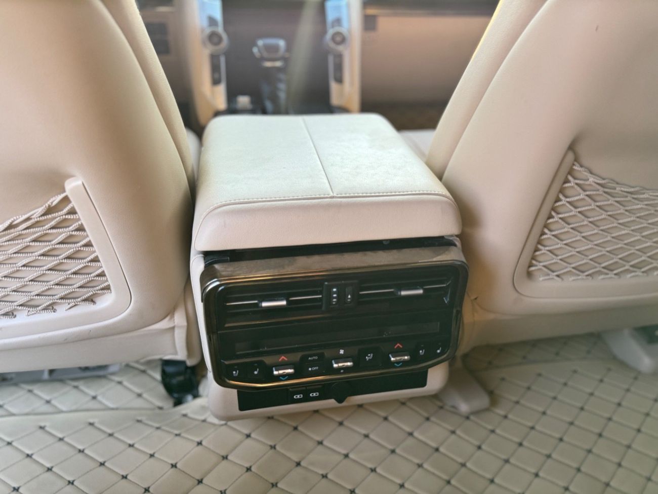 Toyota Land Cruiser GXR 4.0L (271 HP) 4WD