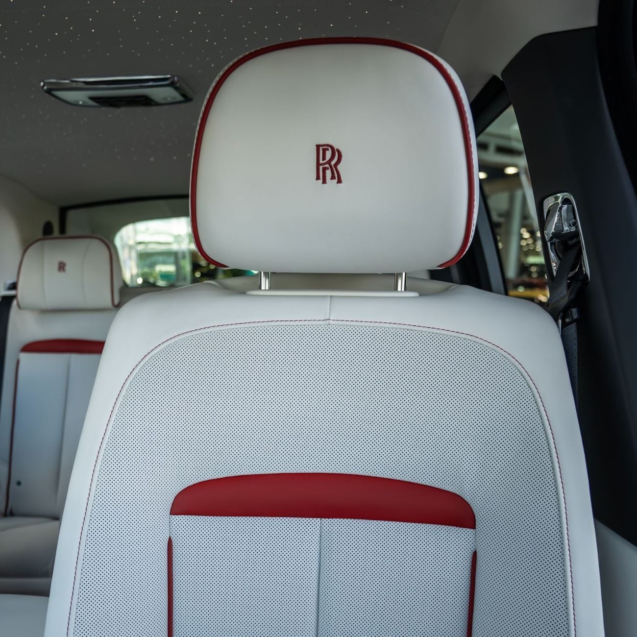 رولز رويس كولينان BLACK BADGE 2025 ROLLS ROYCE CULLINAN ( BRAND NEW )